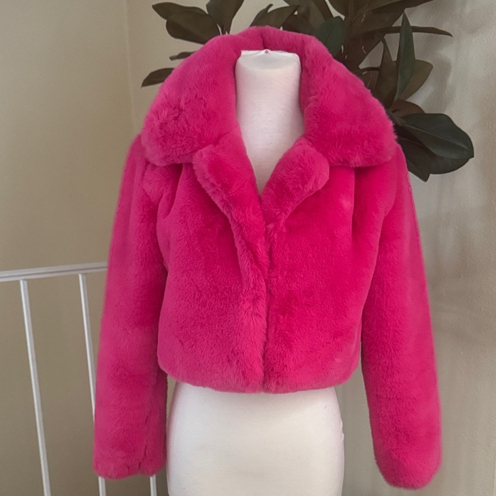 Sorella Women’s Faux Fur Hot Pink Crop Coat Size S